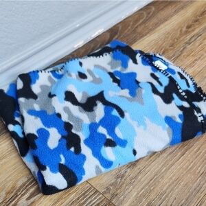 Mainstays Blue Camo Throw Blanket Black Gray